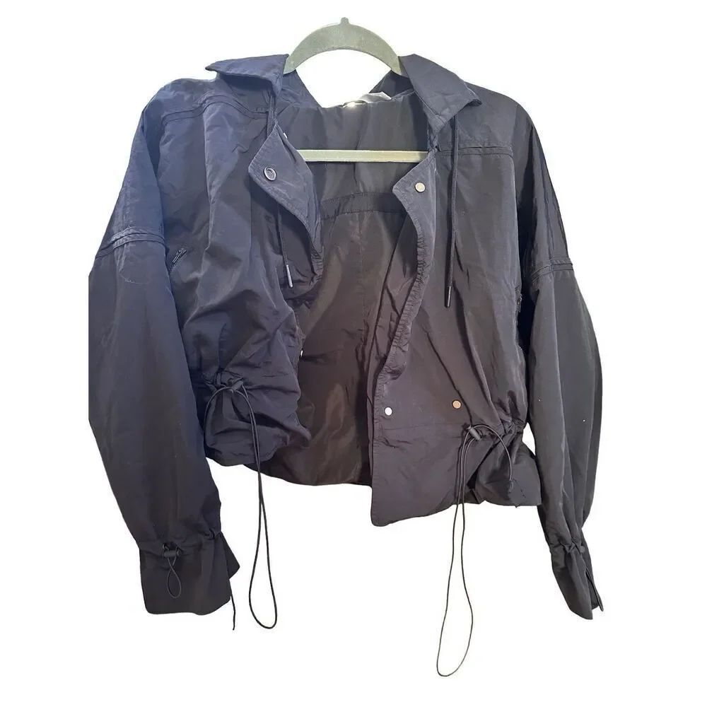 ATHLETA Acadia Jacket Medium Black Lightweight Travel, Work Rain Coat